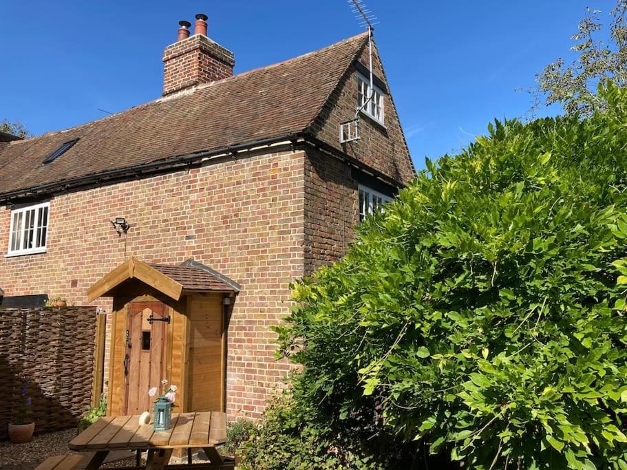 Beautiful 500 Year Old Listed Kentish Cottage Wingham Bagian luar foto